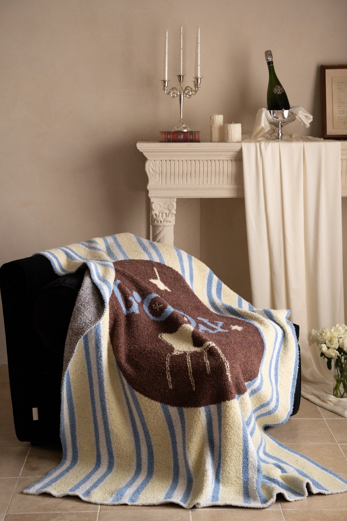 Half-Velvet Knit Throw Blanket - Dream Chair - image 1