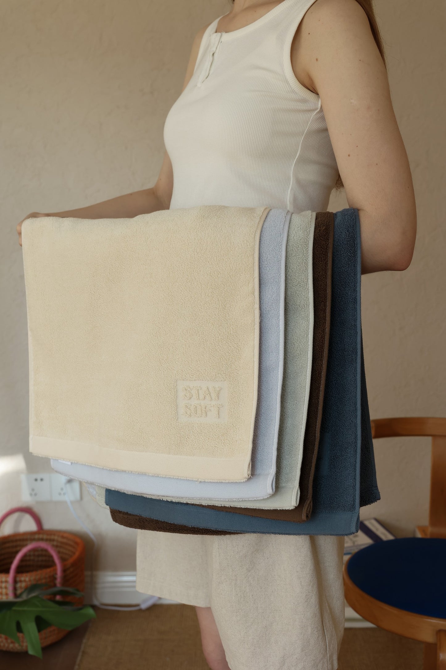 Oversized Cotton Towel Set - Jasmine Cream - view 4